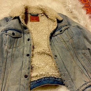Levi’s faux fur jean jacket